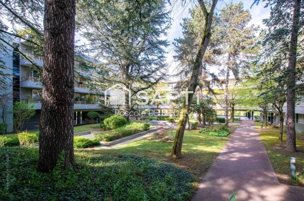 Rueil Buzenval, appartement familial au calme en état impeccable