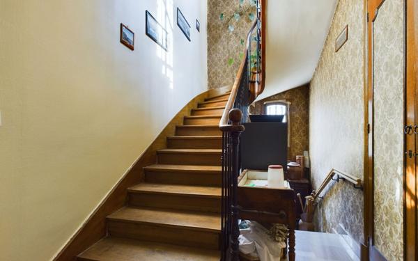 Maison à vendre    6 pièces •  Saint-Marcellin