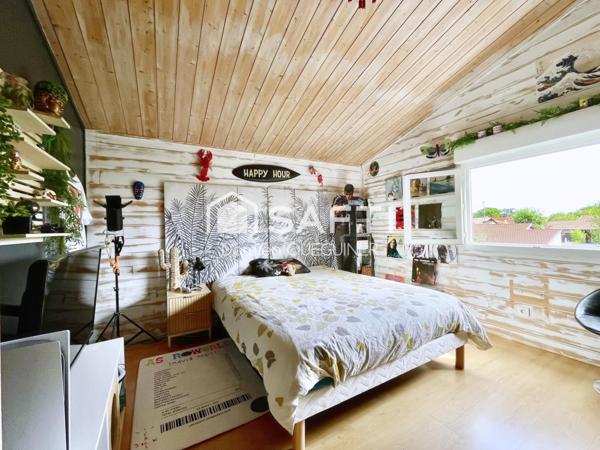 Belle maison ossature bois, au calme, piscine hors sol