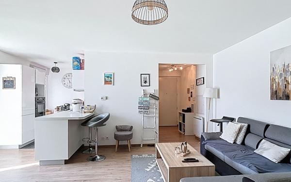 Appartement à vendre    2 pièces •  Reims