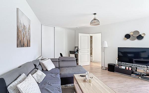 Appartement à vendre    2 pièces •  Reims