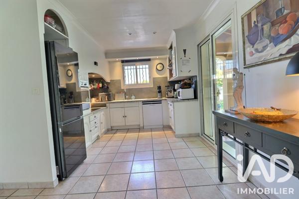 Maison à vendre 6 pièces 149 m² Sorgues