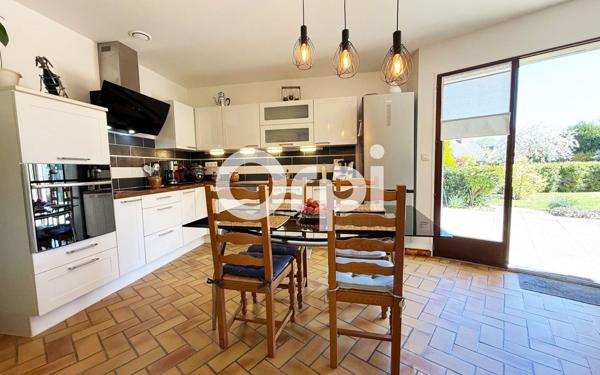 Maison à vendre    6 pièces • 180 m2 Soissons