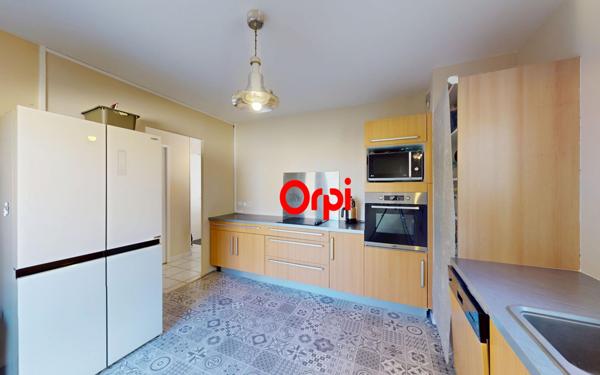 Maison à vendre    5 pièces •  Vaulx-en-Velin