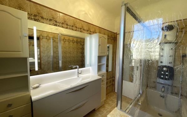 Maison à vendre    6 pièces • 228,54 m2 Rodez