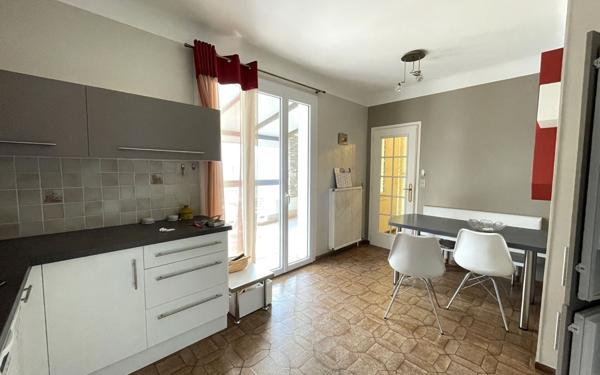 Maison à vendre    6 pièces • 228,54 m2 Rodez