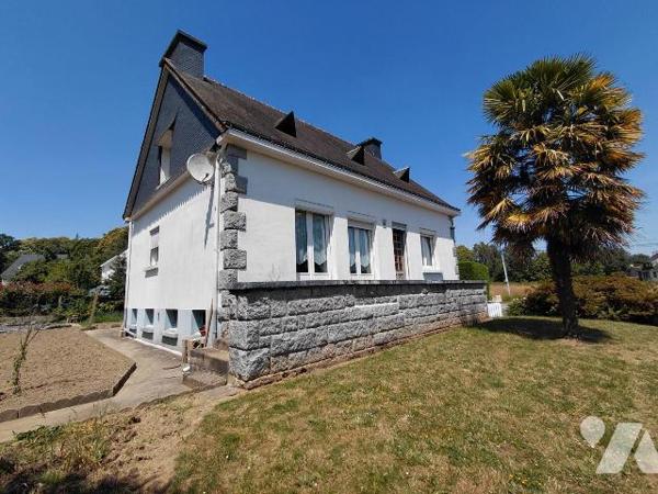 Maison 4 pièces à vendre - Pontivy (56300) - Quartier de Stival

MAISON FAMILIALE À VENDRE À ...