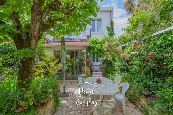 Maison
                                                                                                                                                                                                                                                                                                                        4 pièce(s)                                                                                                                                                                                                          3 chambre(s)                                                                                                                                                                                                          104.05  m²