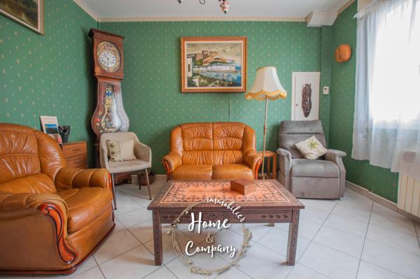 Maison
                                                                                                                                                                                                                                                                                                                        4 pièce(s)                                                                                                                                                                                                          3 chambre(s)                                                                                                                                                                                                          104.05  m²
