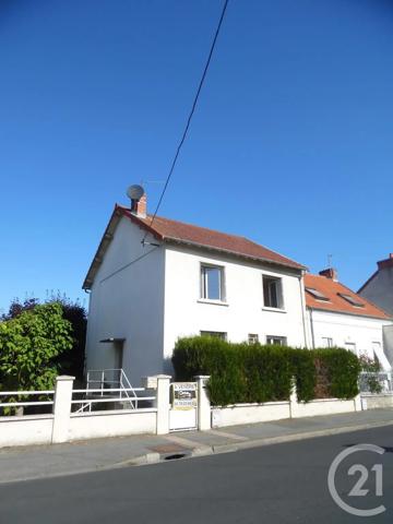 Maison à vendre  6 pièces - 113 m 2   MONTLUCON  - 03