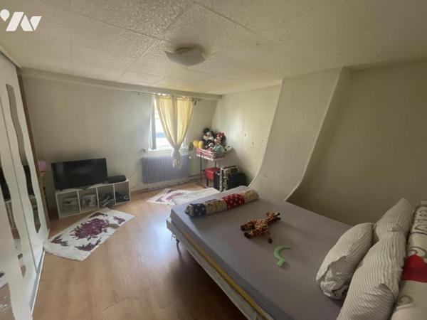 A VENDRE à LILLE Maison squattée