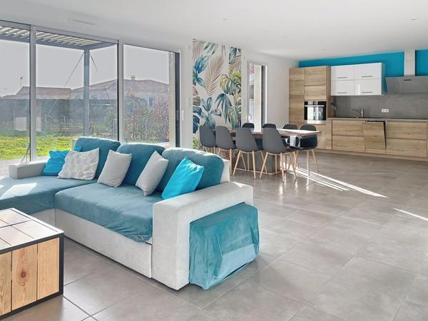 MAISON CONTEMPORAINE RECENTE PROCHE PLAGE