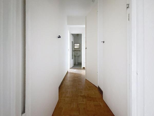 Appartement 2 pièces à vendre à Marseille - Vue dégagée, calme, avec parking et cave