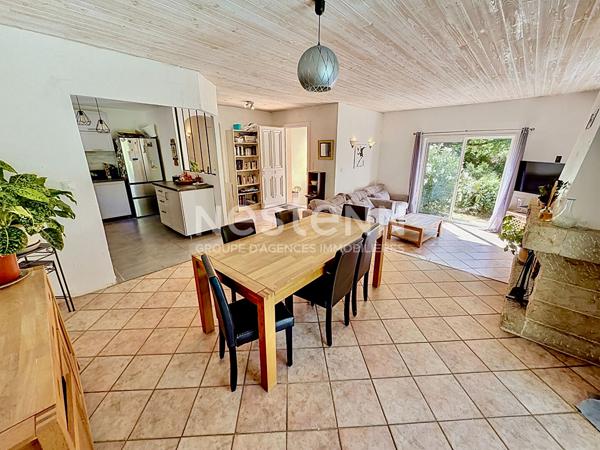 Fond d'impasse jolie maison, piscine, calme à Peymeinade 6 pièces 117.7 m2