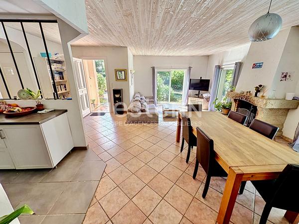 Fond d'impasse jolie maison, piscine, calme à Peymeinade 6 pièces 117.7 m2