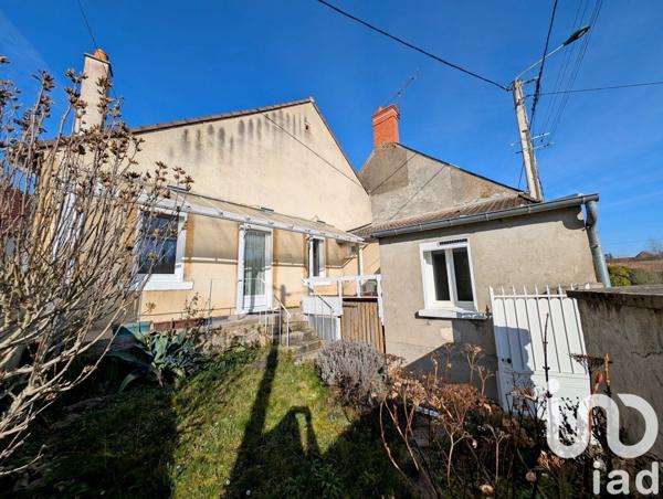 Maison de ville 4 pièces de 106 m² à Châteaumeillant (18370)