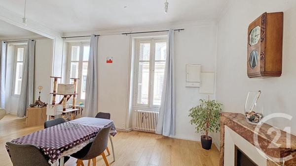 Appartement T4 à vendre  5 pièces - 124,42 m2 LUCON - 85