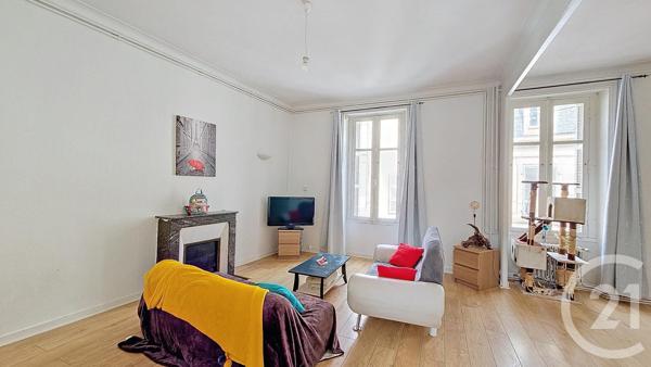 Appartement T4 à vendre  5 pièces - 124,42 m2 LUCON - 85