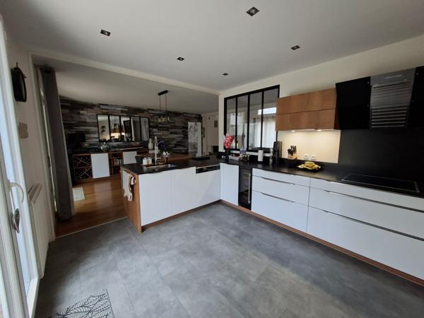 Maison d’architecte 6 pièces – 4 chambres