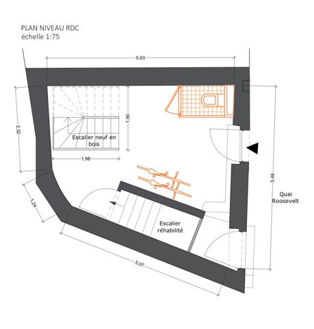Bédarieux (34600) Maison de village en cours de rénovation 79 m2 et sa cave de 35 m2 face à l'Orb
