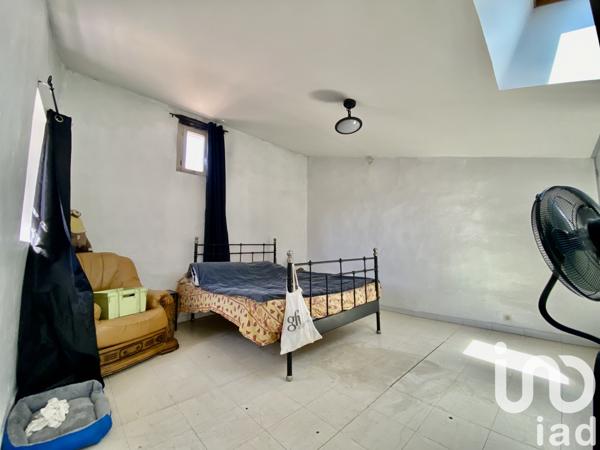 Immeuble à vendre 120 m² Aramon