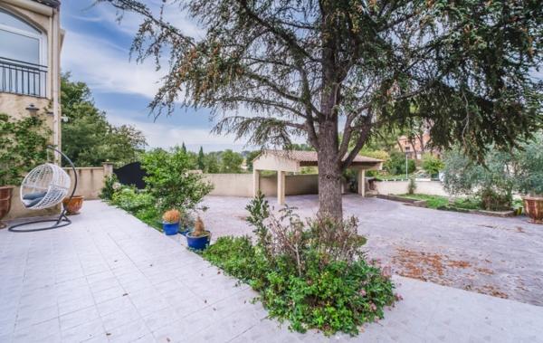 Vente Maison maison T4/5/terrain 956 m² Allauch   