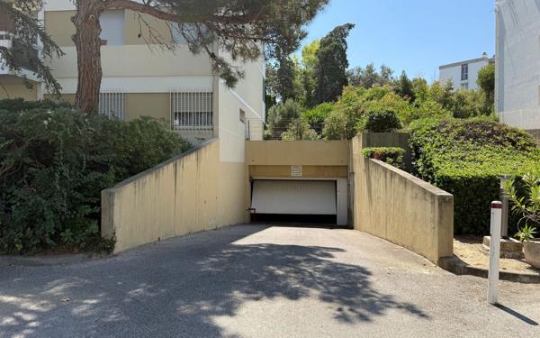 Stationnement à vendre