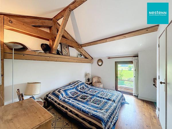 13 min Montbrison (42600) : ANCIEN CORPS DE FERME EN "L" !!!