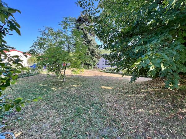 Appartement de 105 m²  avec parking et  DPE A
