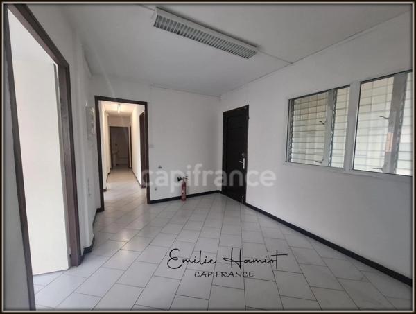 A LOUER – Local professionnel de 81 m² – Centre-ville de Fort-de-France