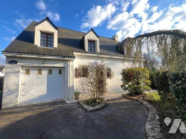 A VENDRE - MESQUER PROCHE CENTRE ET PLAGES - MAISON FAMILIALE T6
Proche du Centre de Mesquer, ...