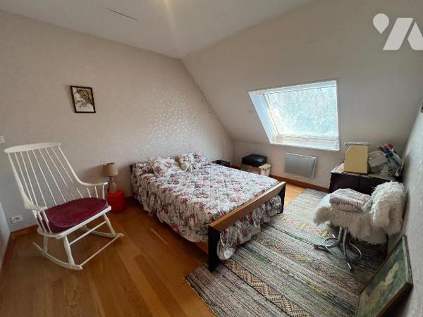 A VENDRE - MESQUER PROCHE CENTRE ET PLAGES - MAISON FAMILIALE T6
Proche du Centre de Mesquer, ...