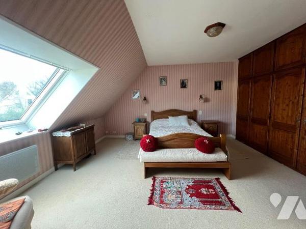 A VENDRE - MESQUER PROCHE CENTRE ET PLAGES - MAISON FAMILIALE T6
Proche du Centre de Mesquer, ...