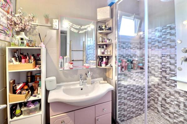 Appartement T4 à vendre  4 pièces - 76 m2 FREJUS - 83