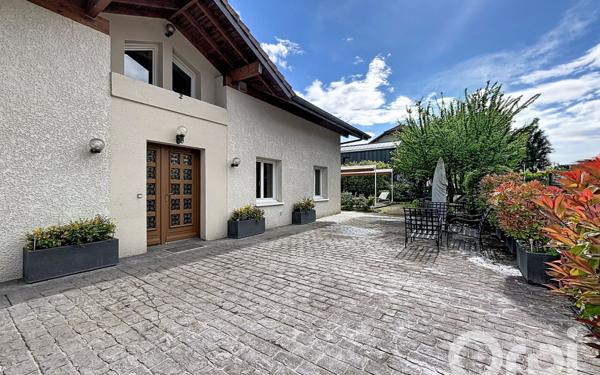Maison à vendre    8 pièces • 254 m2 Ambilly