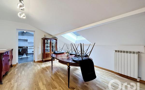 Maison à vendre    8 pièces • 254 m2 Ambilly