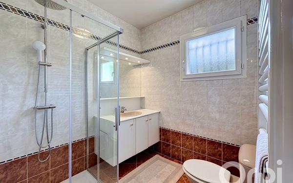 Maison à vendre    8 pièces • 254 m2 Ambilly