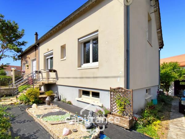 Dpt Sarthe (72), à vendre BESSE SUR BRAYE maison P6 de 94 m² - Terrain de 524,00 m²