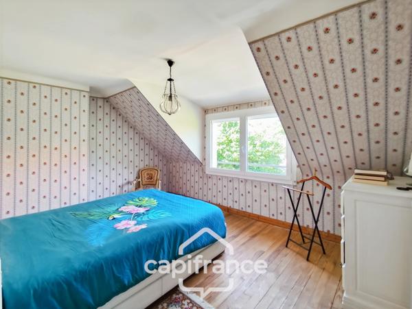 Dpt Sarthe (72), à vendre BESSE SUR BRAYE maison P6 de 94 m² - Terrain de 524,00 m²