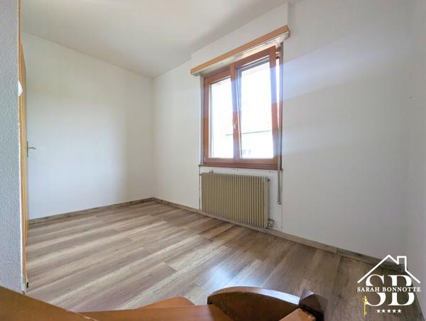 Huningue (68330) Maison mitoyenne (1 côté) très bien placée à Huningue, vue sur Rhin