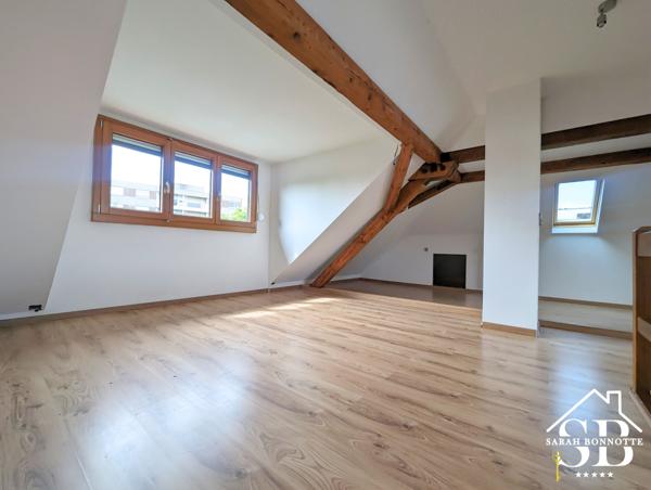 Huningue (68330) Maison mitoyenne (1 côté) très bien placée à Huningue, vue sur Rhin