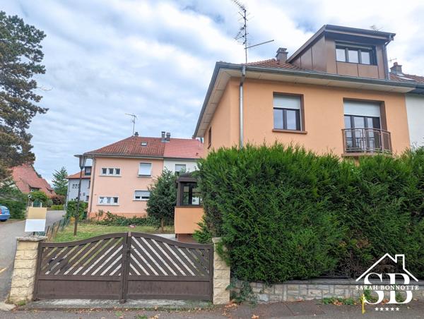 Huningue (68330) Maison mitoyenne (1 côté) très bien placée à Huningue, vue sur Rhin