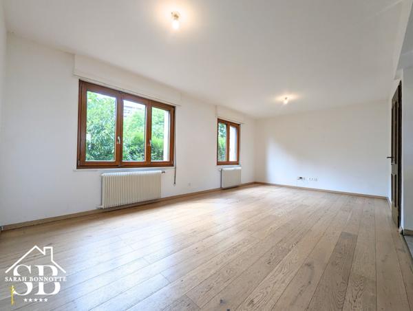 Huningue (68330) Maison mitoyenne (1 côté) très bien placée à Huningue, vue sur Rhin