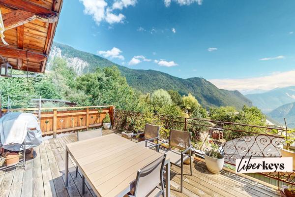 Chalet d'exception avec appartement indépendant, espace bien-être et vue panoramique sur les sommets de la Lauzière et de Valmorel