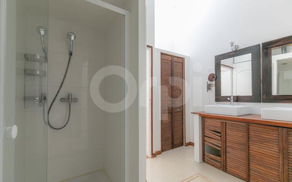 Maison à vendre    4 pièces • 122,01 m2 Nogent-sur-Marne