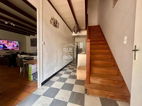 79800 PAMPROUX Charmante Maison de 133m² à Pamproux