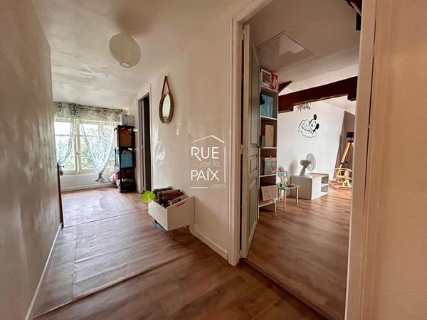 79800 PAMPROUX Charmante Maison de 133m² à Pamproux