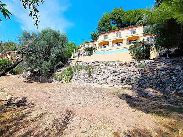 Maison de 225 m²