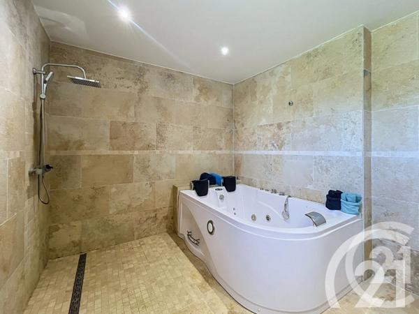 Maison à vendre  8 pièces - 238 m 2   CAVAILLON  - 84
