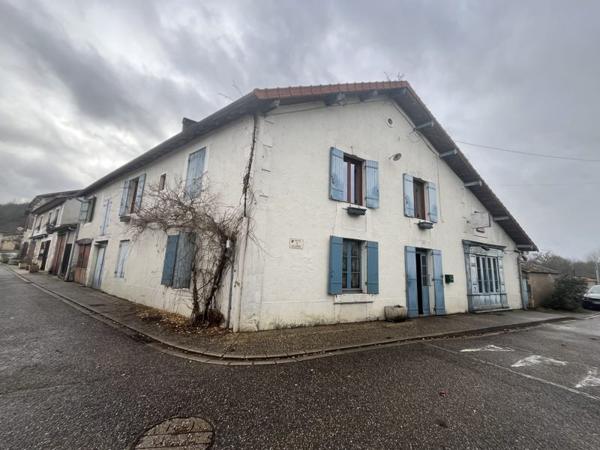 Immeuble 129 600 € Grignols 297 m² DPE G